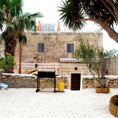 Anna Karistu Accommodation Kerċem Esterno foto