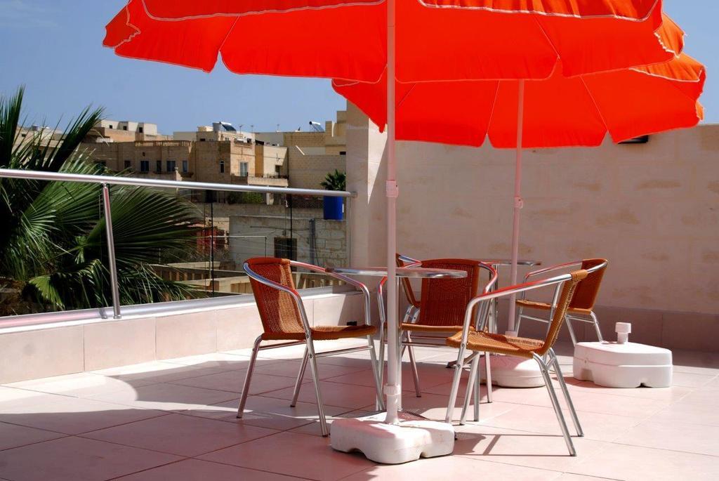 Anna Karistu Accommodation Kerċem Esterno foto