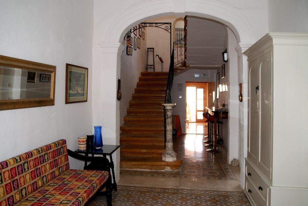 Anna Karistu Accommodation Kerċem Esterno foto